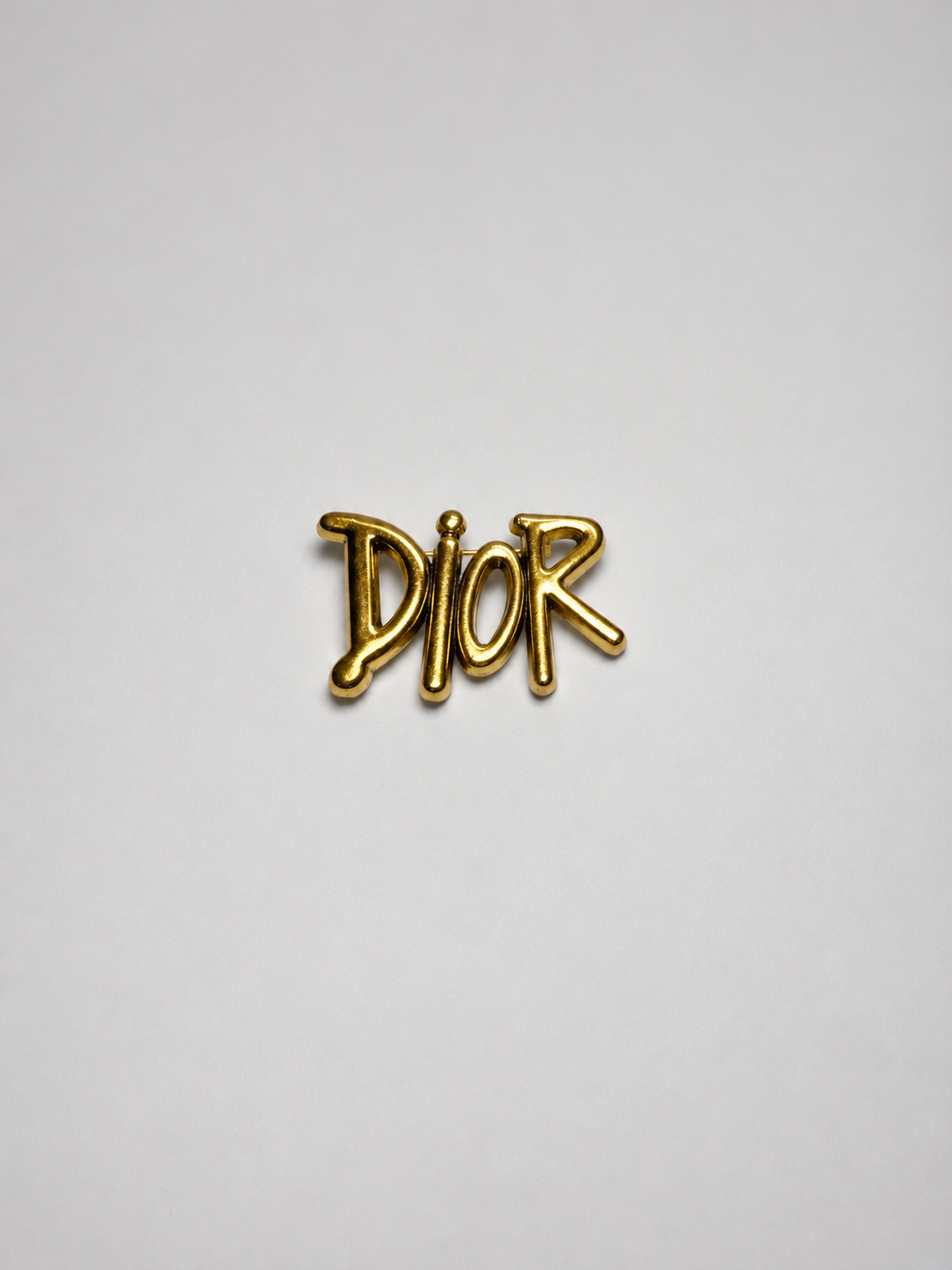 BROCHES